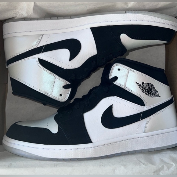 Jordan Other - 💎 Air Jordan 1 Mid SE Diamond 💎